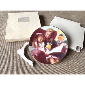 Avon Fine Collectibles Special Moments Mothers Day 1998 Plate 22K Gold Trim